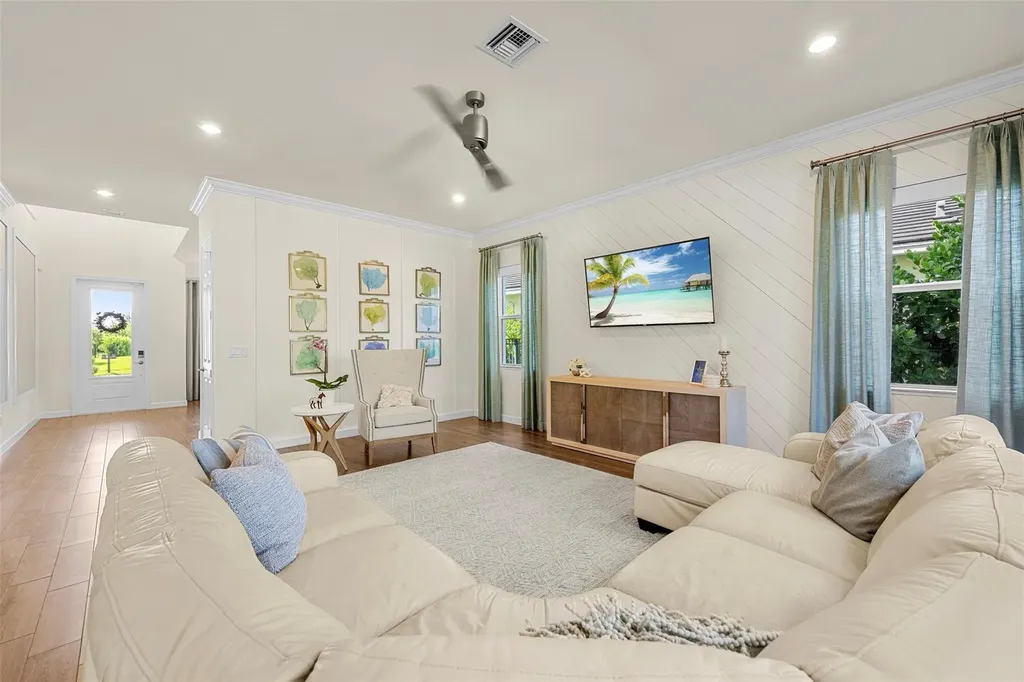1018 Sweetgrass Street Loxahatchee FL 33470