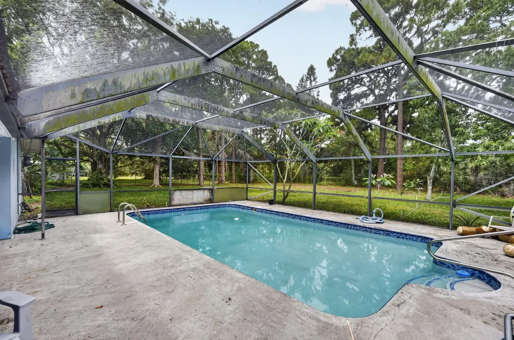 8669 Nashua Drive Palm Beach Gardens FL 33418