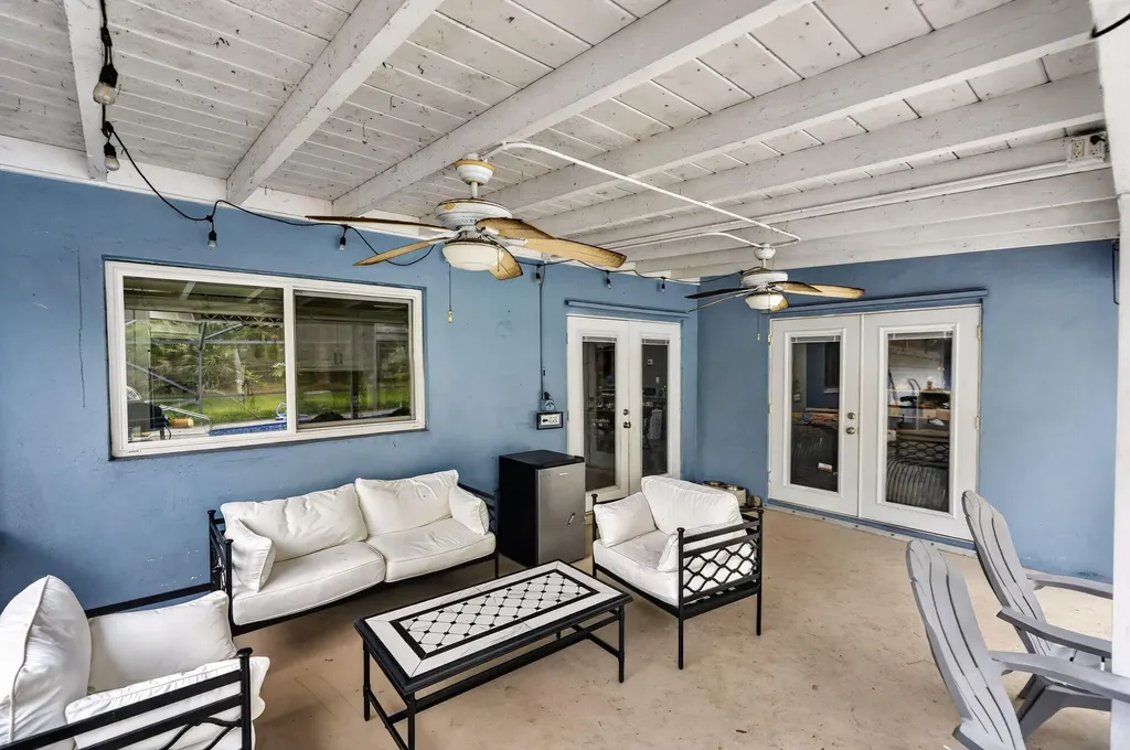 8669 Nashua Drive Palm Beach Gardens FL 33418