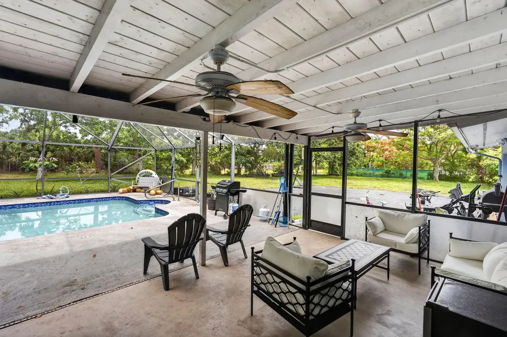 8669 Nashua Drive Palm Beach Gardens FL 33418