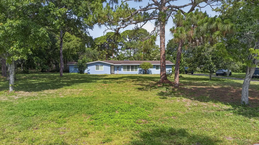 8669 Nashua Drive Palm Beach Gardens FL 33418