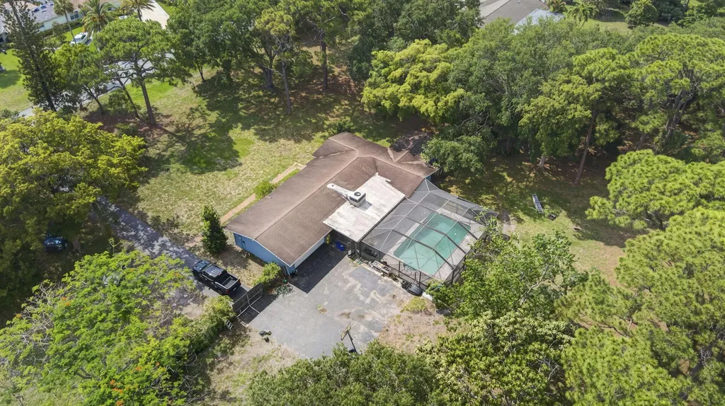 8669 Nashua Drive Palm Beach Gardens FL 33418