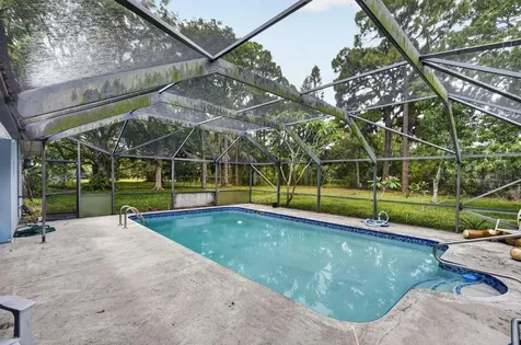 8669 Nashua Drive Palm Beach Gardens FL 33418