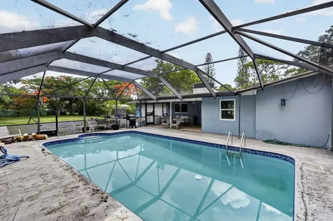 8669 Nashua Drive Palm Beach Gardens FL 33418