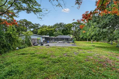 8669 Nashua Drive Palm Beach Gardens FL 33418