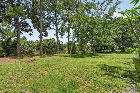 8669 Nashua Drive Palm Beach Gardens FL 33418