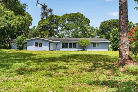 8669 Nashua Drive Palm Beach Gardens FL 33418