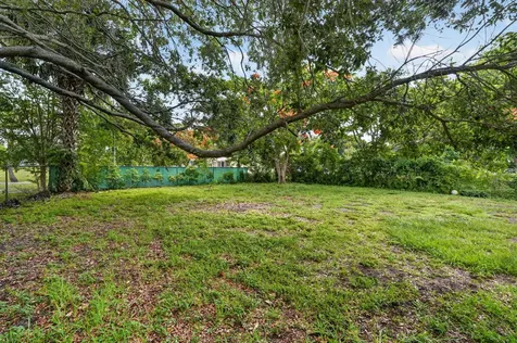 8669 Nashua Drive Palm Beach Gardens FL 33418