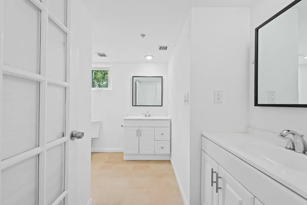 1490 SE 15th Street Fort Lauderdale FL 33316