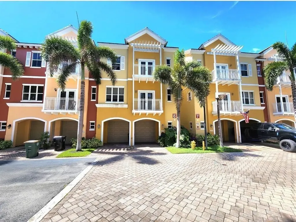 2317 Vintage Drive Lighthouse Point FL 33064