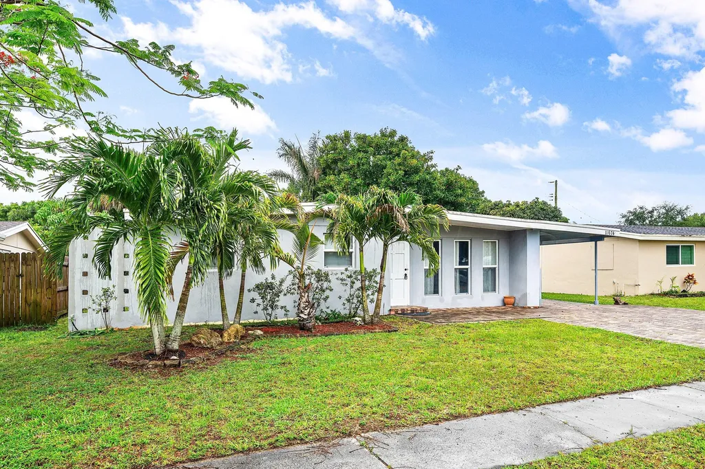 11674 Balsam Drive Royal Palm Beach FL 33411