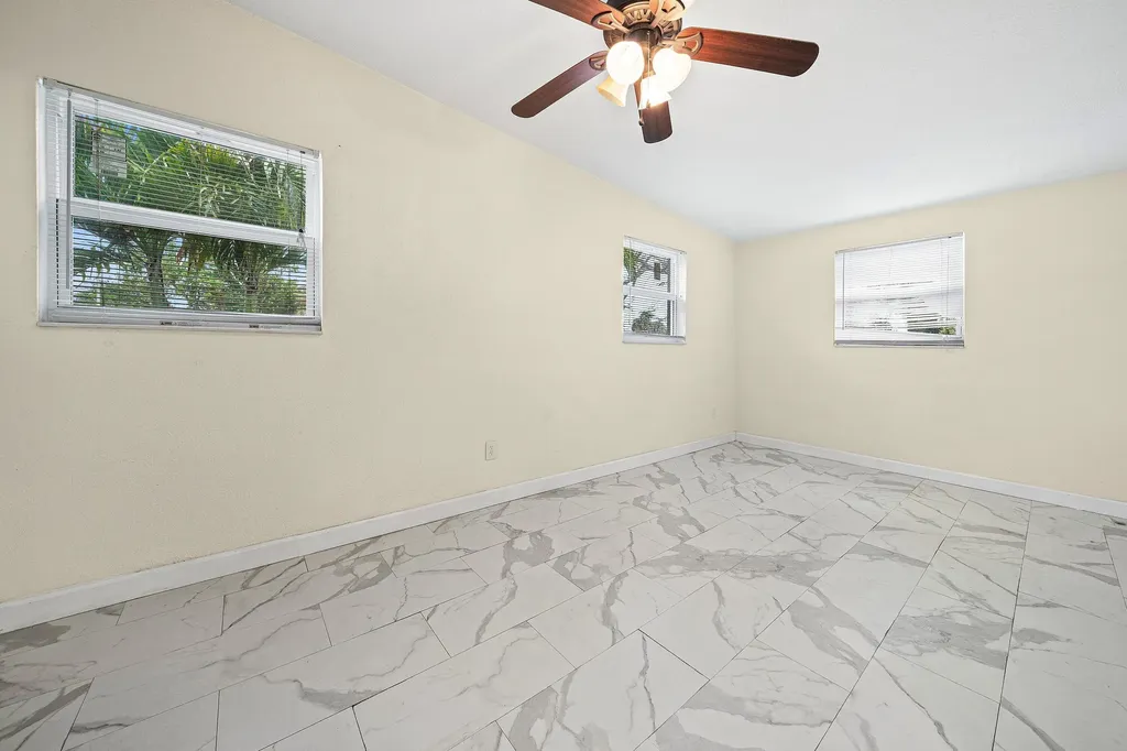 11674 Balsam Drive Royal Palm Beach FL 33411
