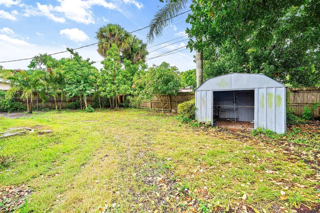 11674 Balsam Drive Royal Palm Beach FL 33411