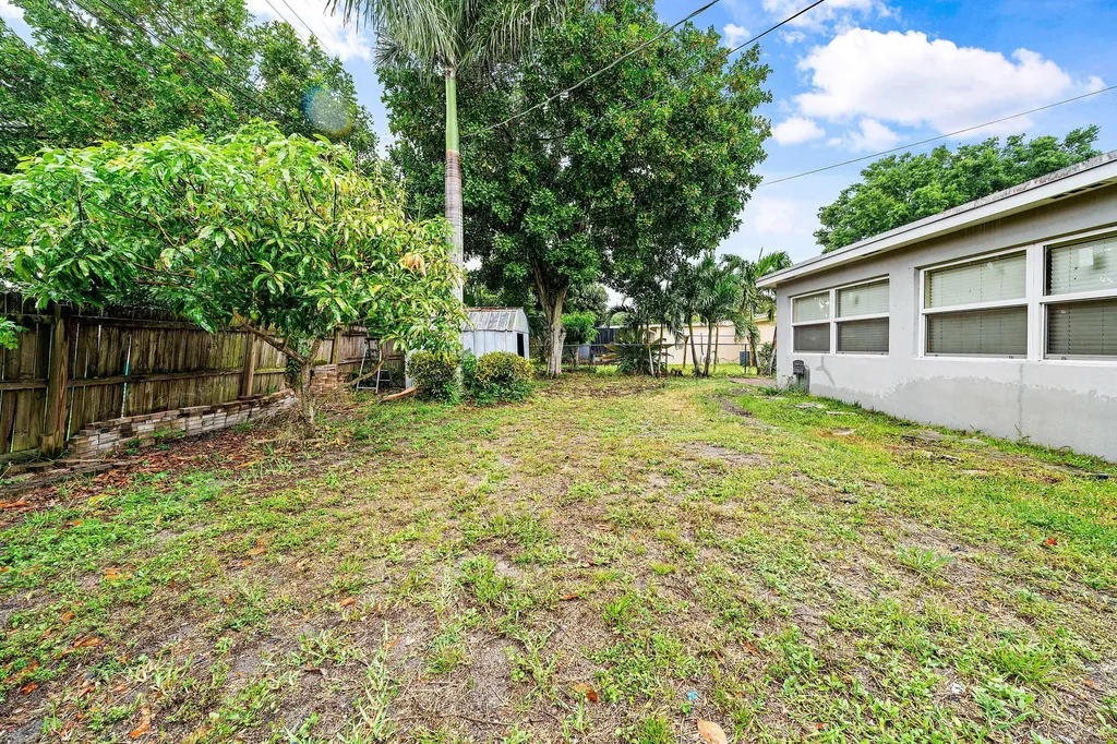 11674 Balsam Drive Royal Palm Beach FL 33411