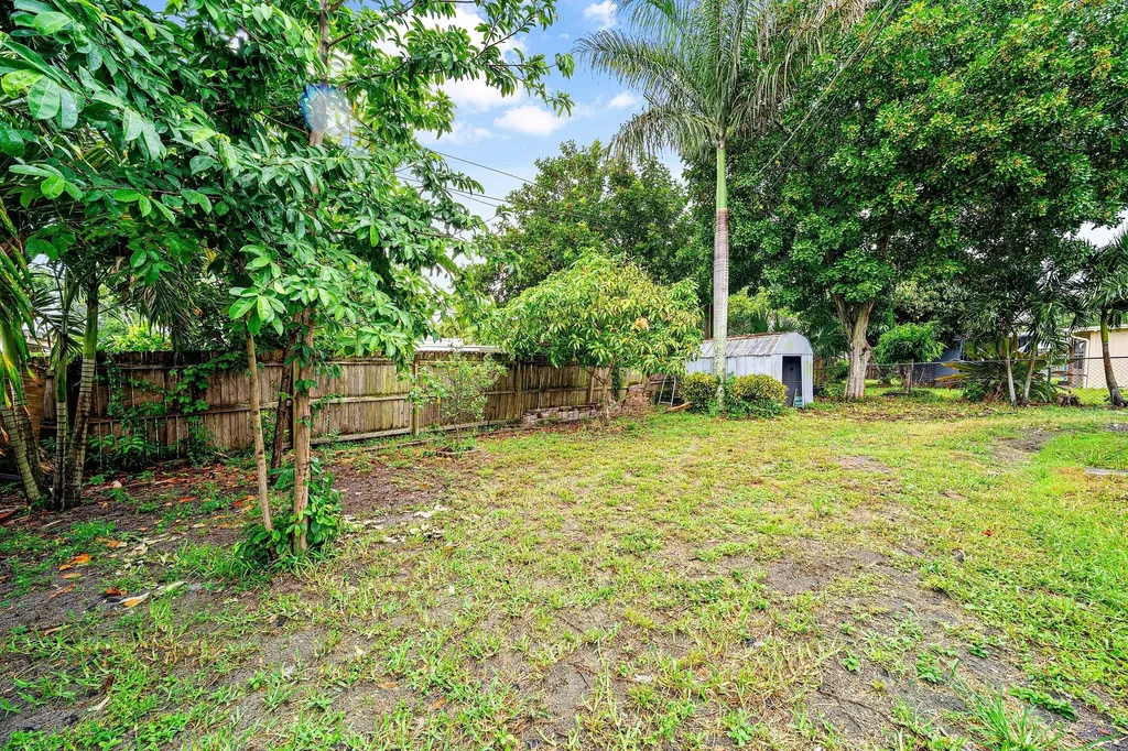 11674 Balsam Drive Royal Palm Beach FL 33411