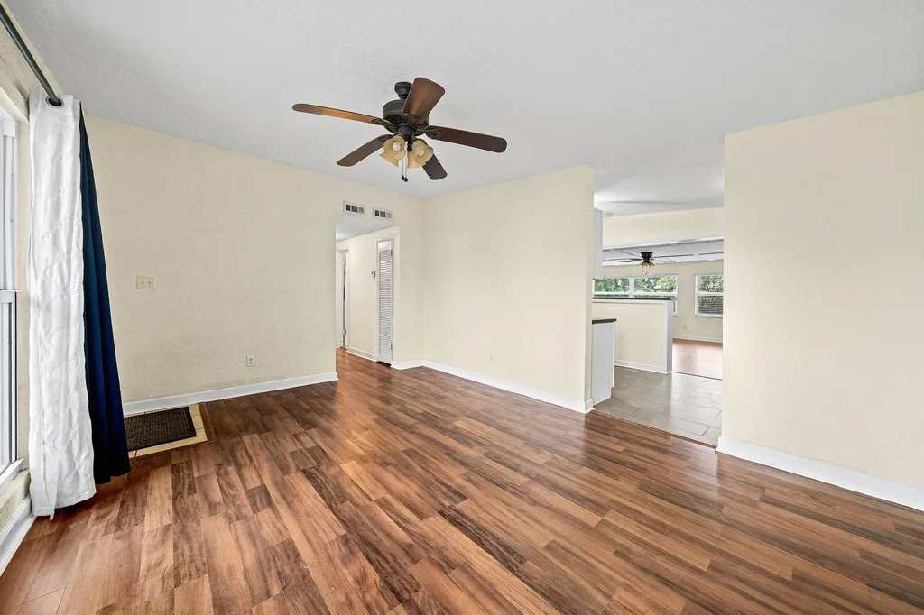 11674 Balsam Drive Royal Palm Beach FL 33411