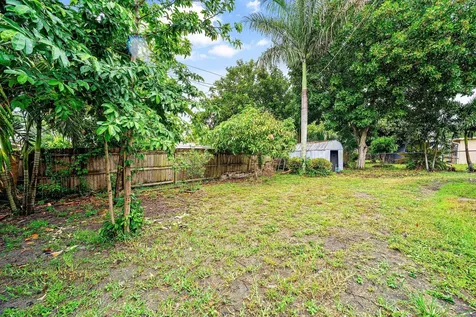 11674 Balsam Drive Royal Palm Beach FL 33411