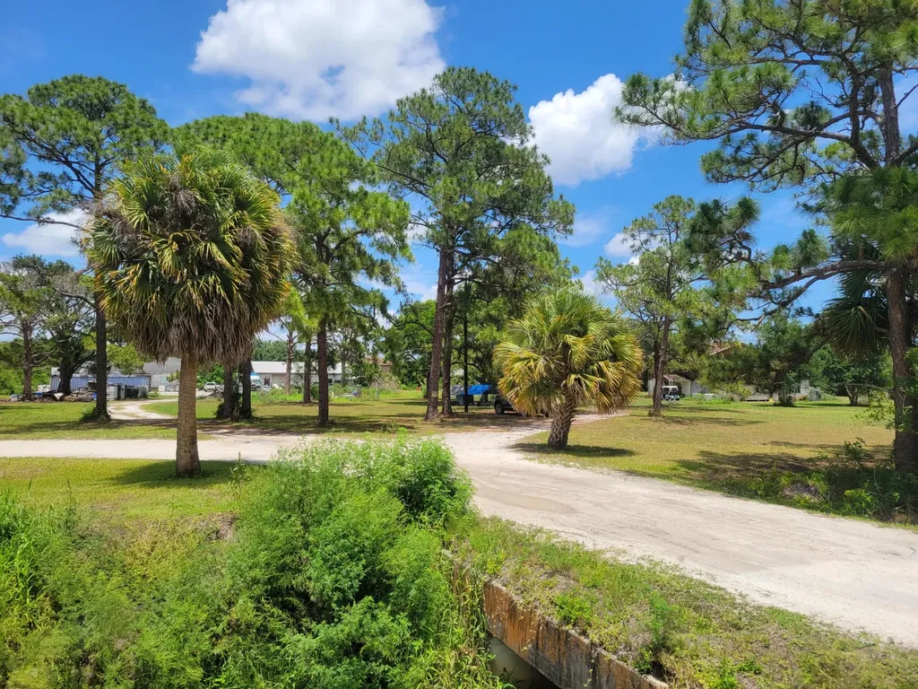 9610 Orange Avenue Fort Pierce FL 34945