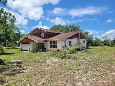 9610 Orange Avenue Fort Pierce FL 34945