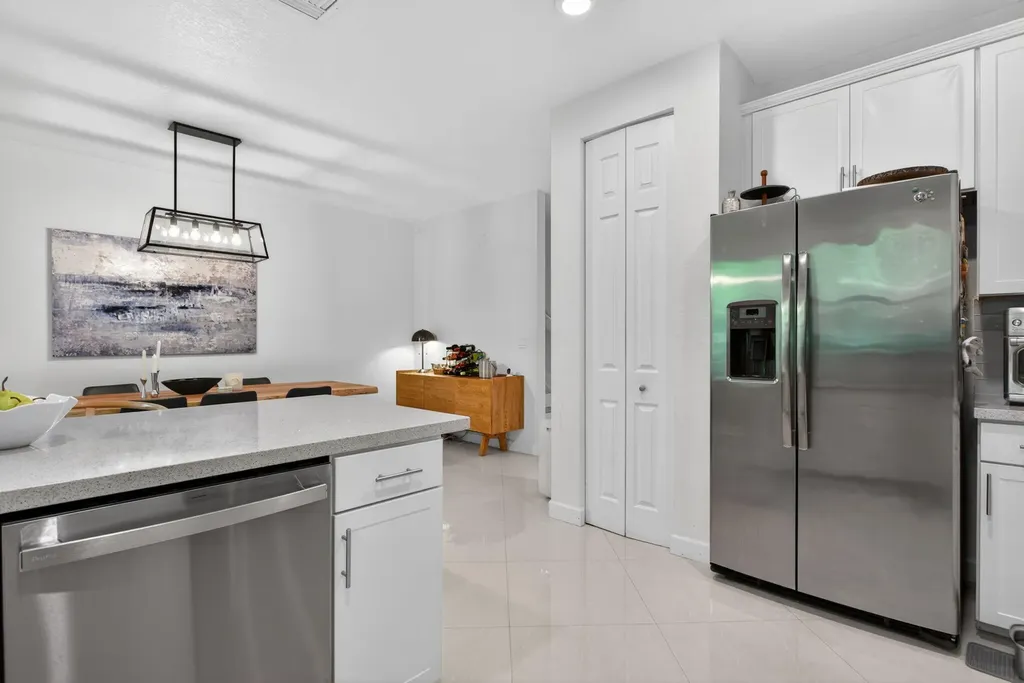 4012 Devenshire Court Coconut Creek FL 33073