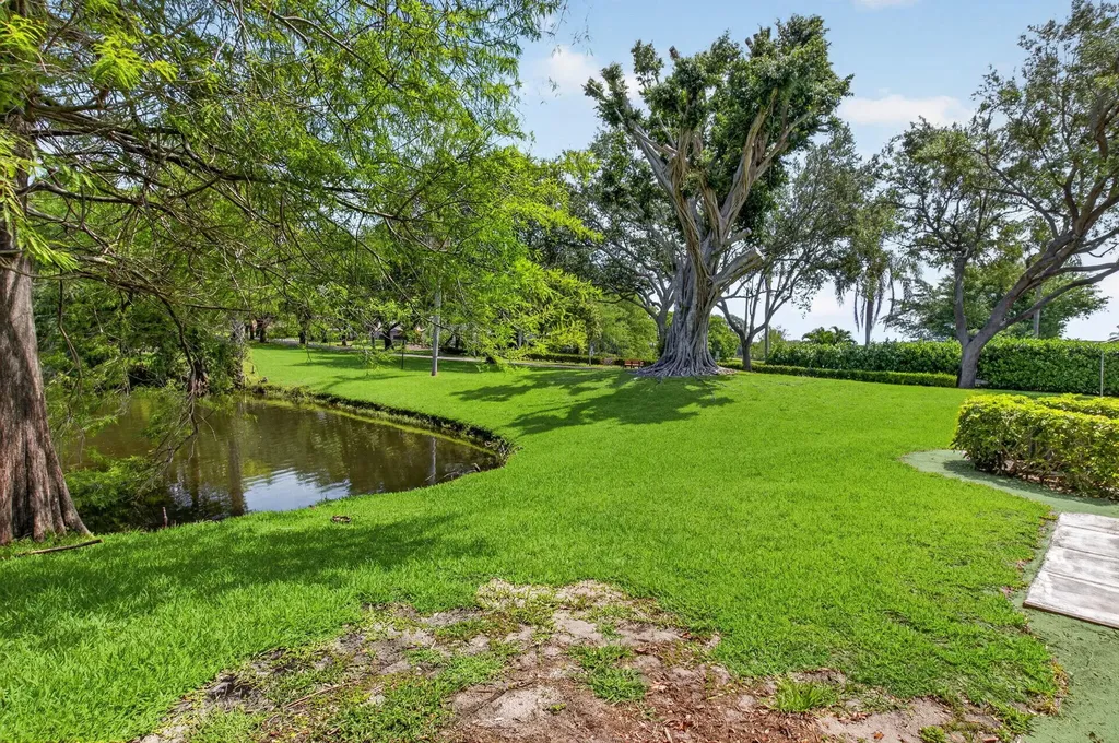 2305 Aspen Way Boynton Beach FL 33436