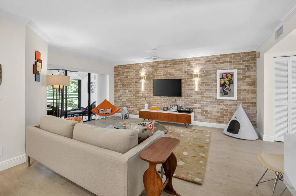 2305 Aspen Way Boynton Beach FL 33436