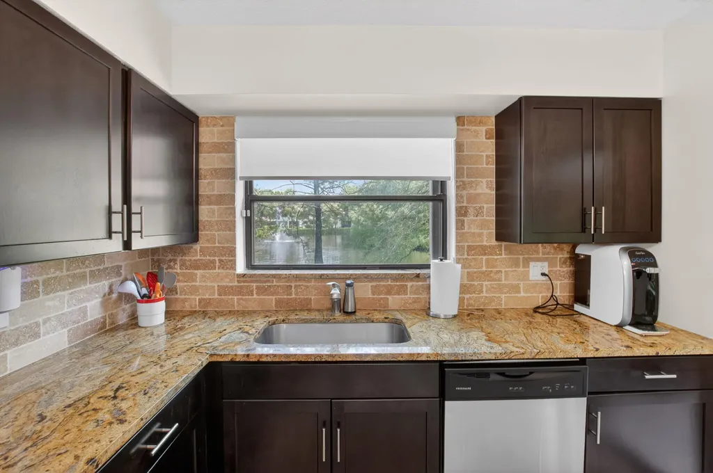 2305 Aspen Way Boynton Beach FL 33436