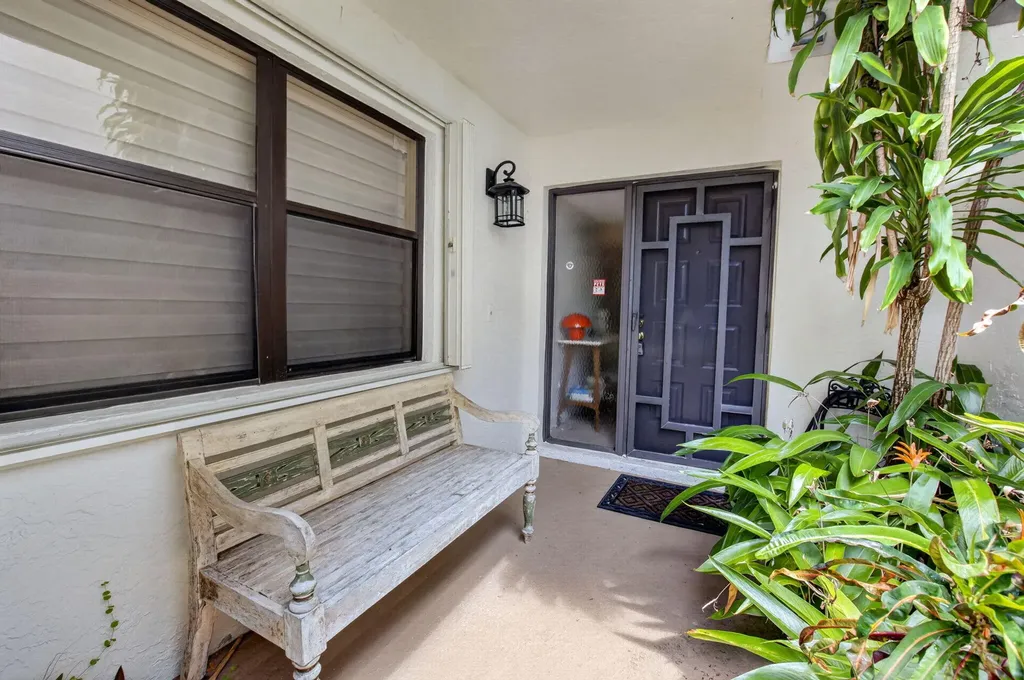 2305 Aspen Way Boynton Beach FL 33436