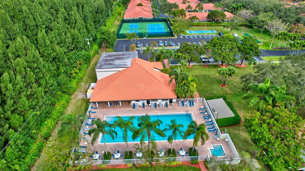 2305 Aspen Way Boynton Beach FL 33436
