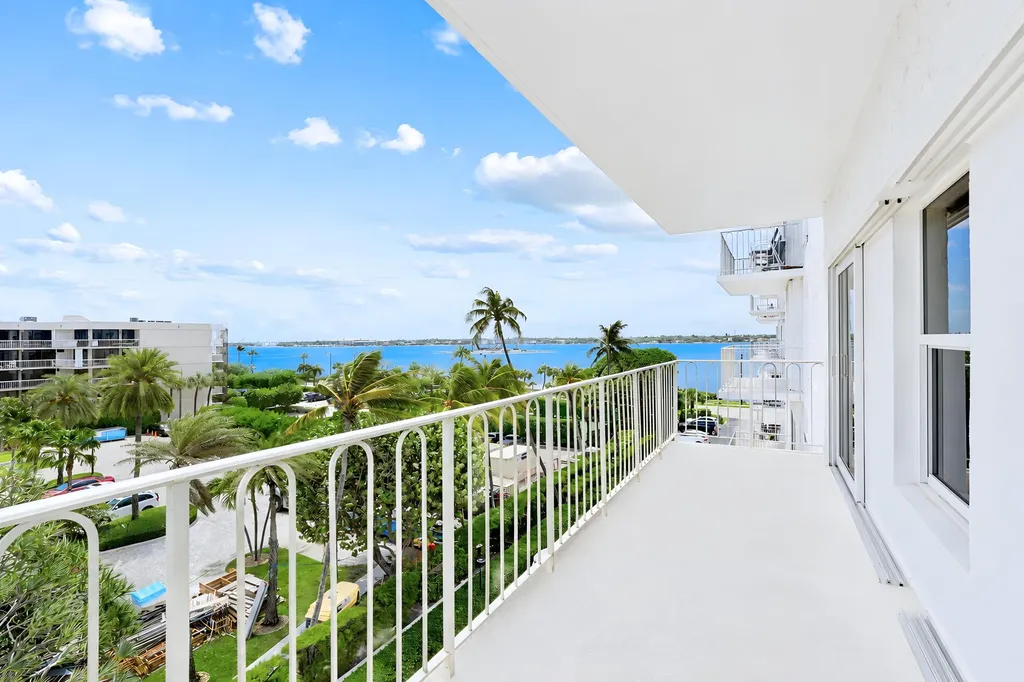 3230 S Ocean Boulevard Palm Beach FL 33480