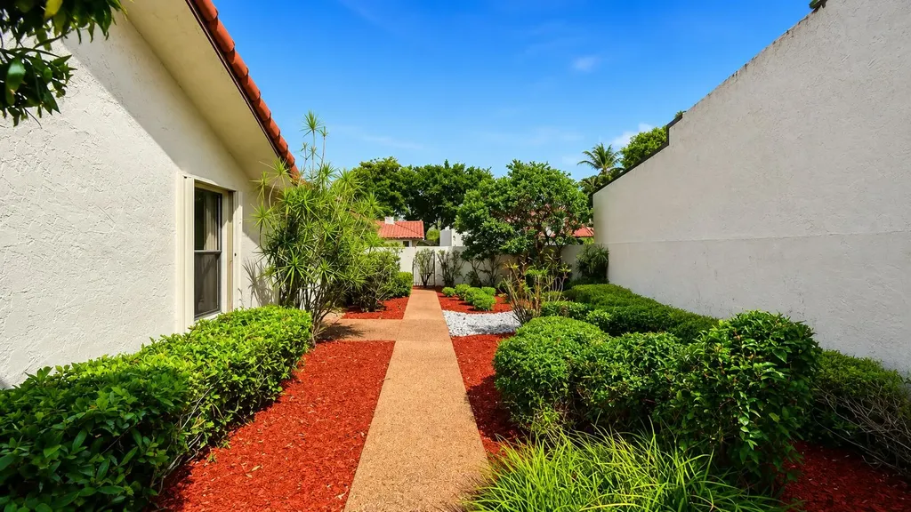 6906 Palmar Court Boca Raton FL 33433