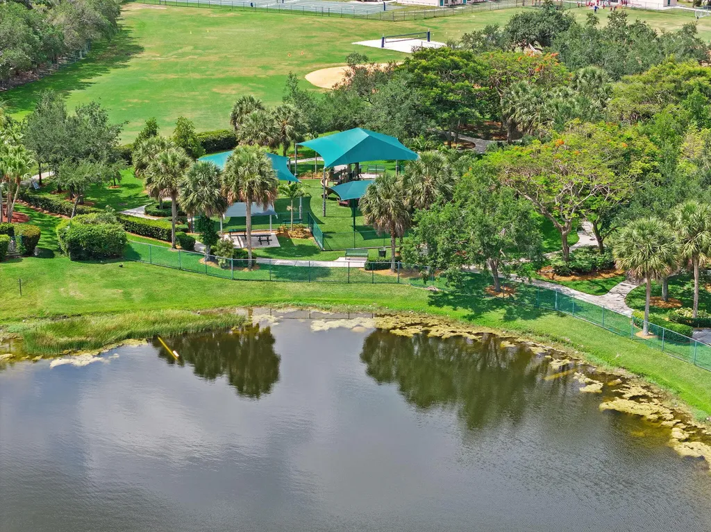 804 Heritage Drive Weston FL 33326