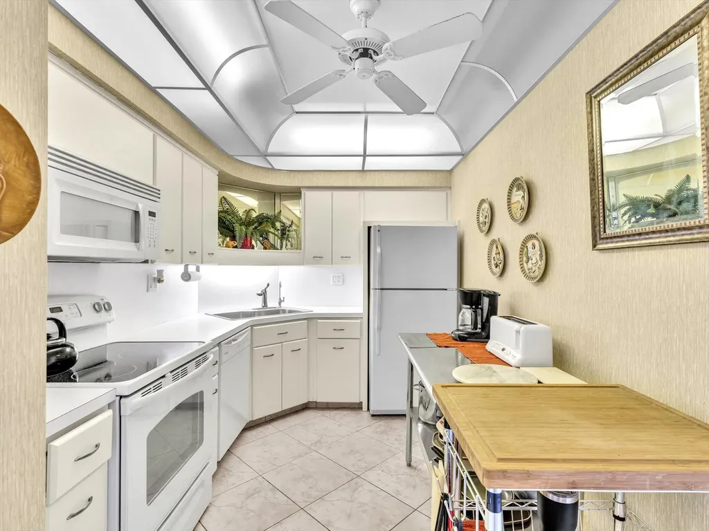 3300 NE 36th Street Fort Lauderdale FL 33308