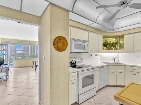 3300 NE 36th Street Fort Lauderdale FL 33308