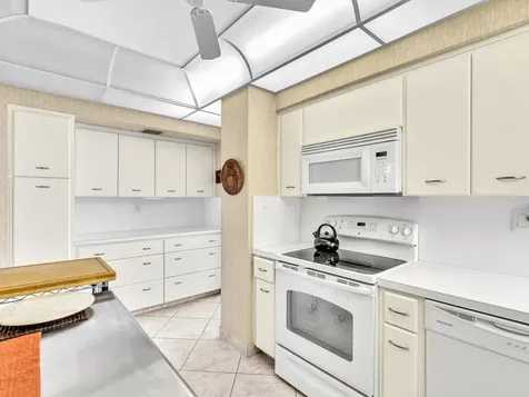 3300 NE 36th Street Fort Lauderdale FL 33308