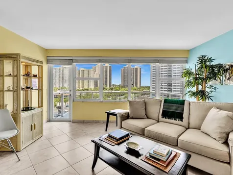 3300 NE 36th Street Fort Lauderdale FL 33308