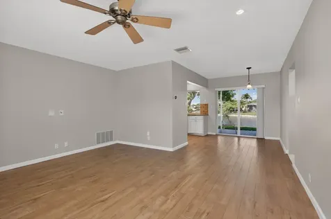 5907 NW 71st Avenue Tamarac FL 33321
