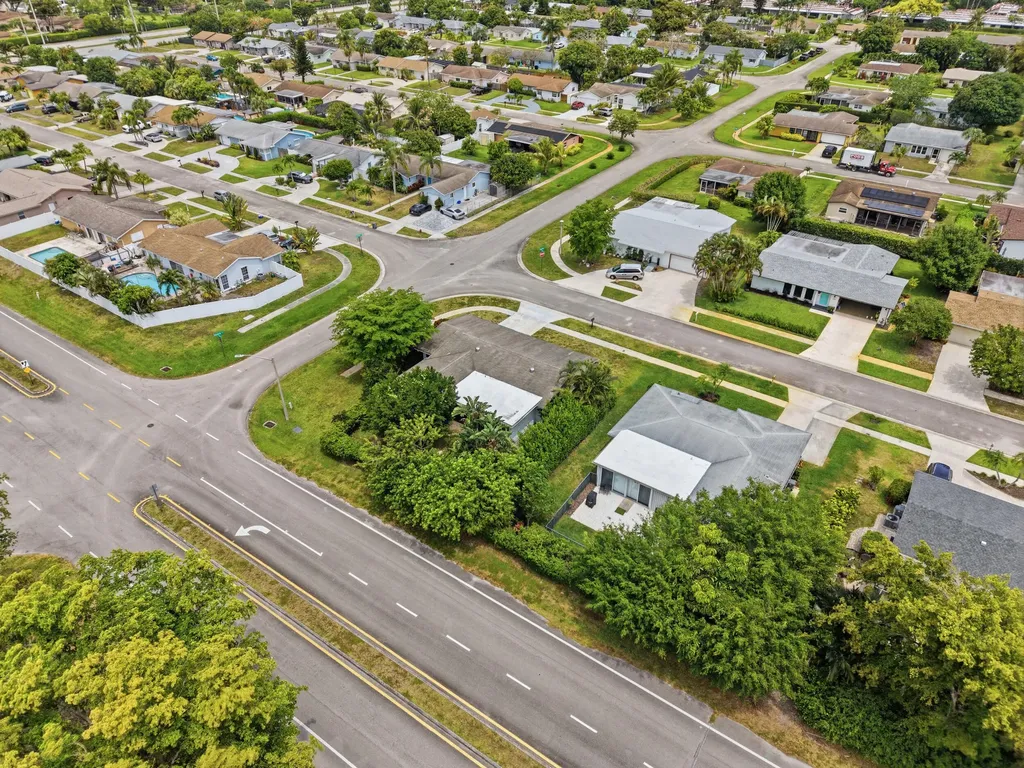 6396 Country Wood Way Delray Beach FL 33484