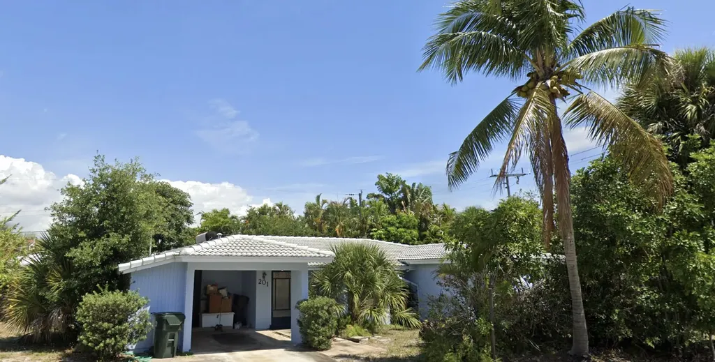 201 SW 13th Street Boca Raton FL 33432