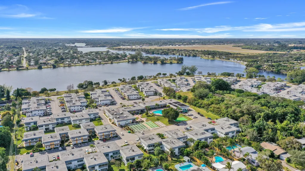 3280 Cynthia Lane Lake Worth Beach FL 33461