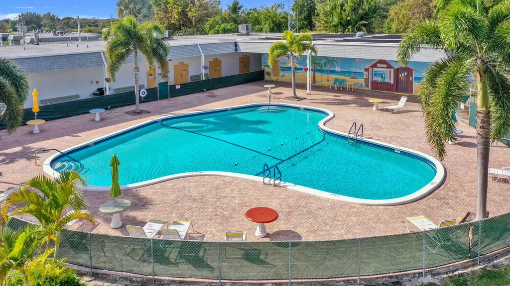 3280 Cynthia Lane Lake Worth Beach FL 33461