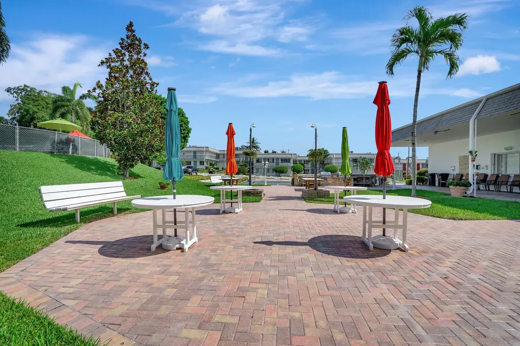 3280 Cynthia Lane Lake Worth Beach FL 33461