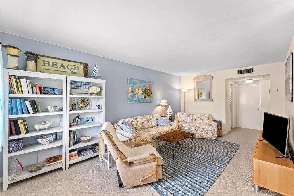 3280 Cynthia Lane Lake Worth Beach FL 33461