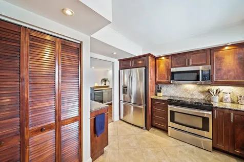 301 Lake Shore Drive Lake Park FL 33403