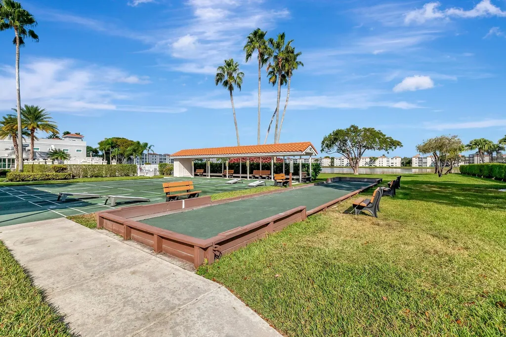 6193 Pointe Regal Circle Delray Beach FL 33484
