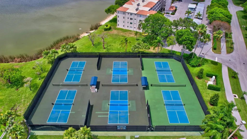 6193 Pointe Regal Circle Delray Beach FL 33484