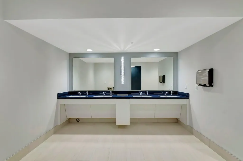 6193 Pointe Regal Circle Delray Beach FL 33484