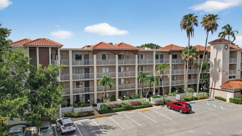 6193 Pointe Regal Circle Delray Beach FL 33484