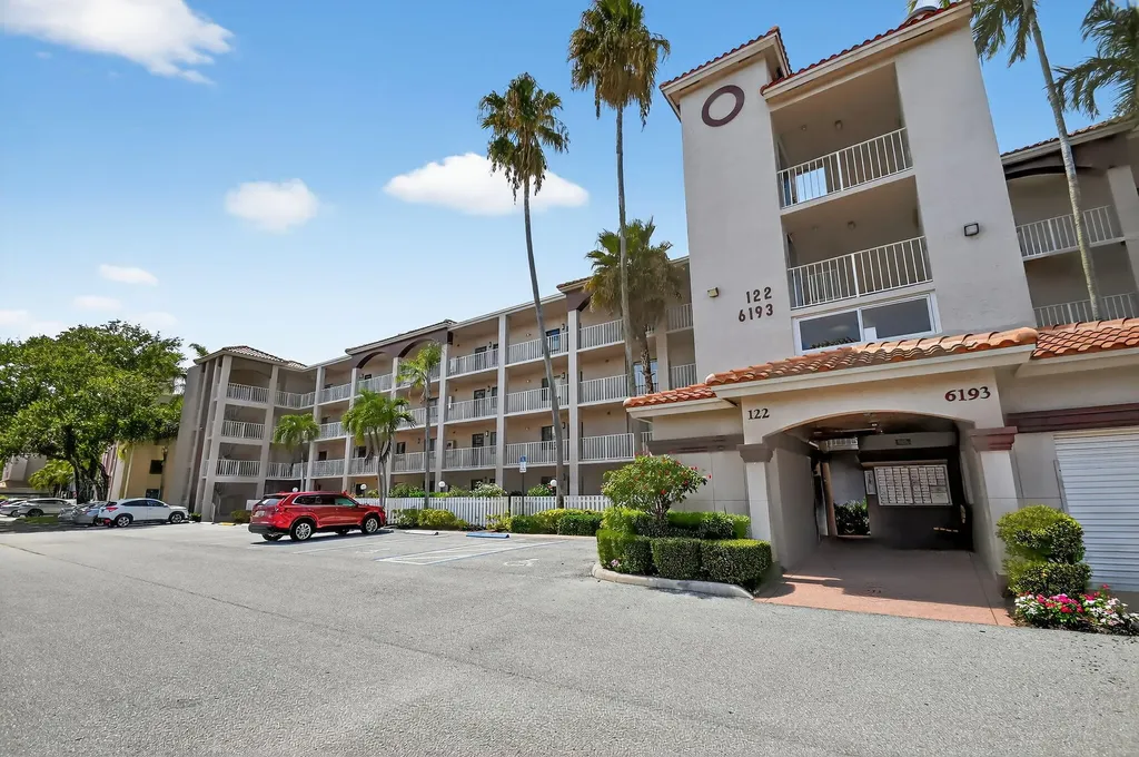 6193 Pointe Regal Circle Delray Beach FL 33484