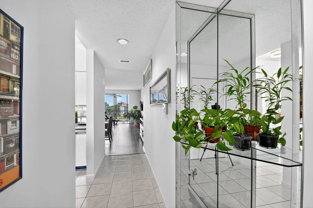 6193 Pointe Regal Circle Delray Beach FL 33484
